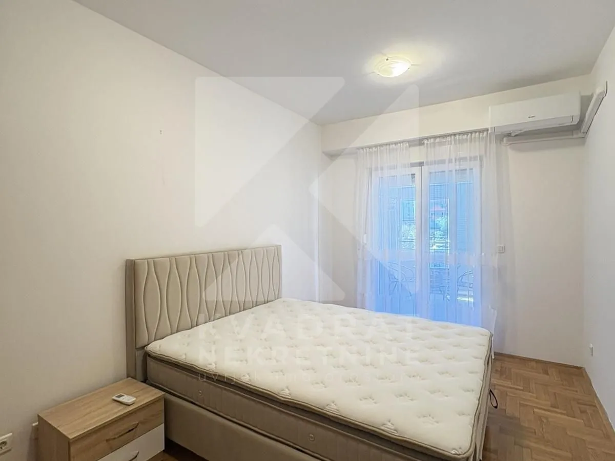 Rent, two bedroom apartment, 60m², City Kvart, Podgorica