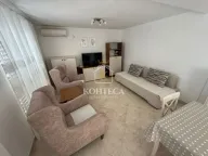 Izdavanje, jednosoban stan, 60m², Tivat, Crna Gora - image 1