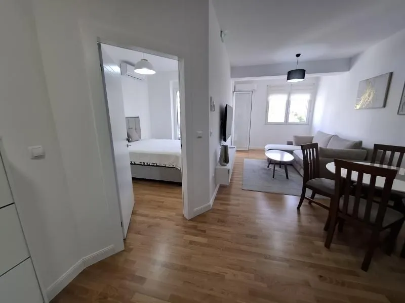 Izdavanje, jednosoban stan, 50m², Bar, Crna Gora