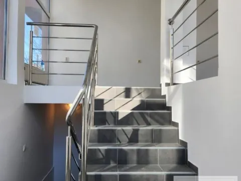 Poslovni prostor in Rotkvarija