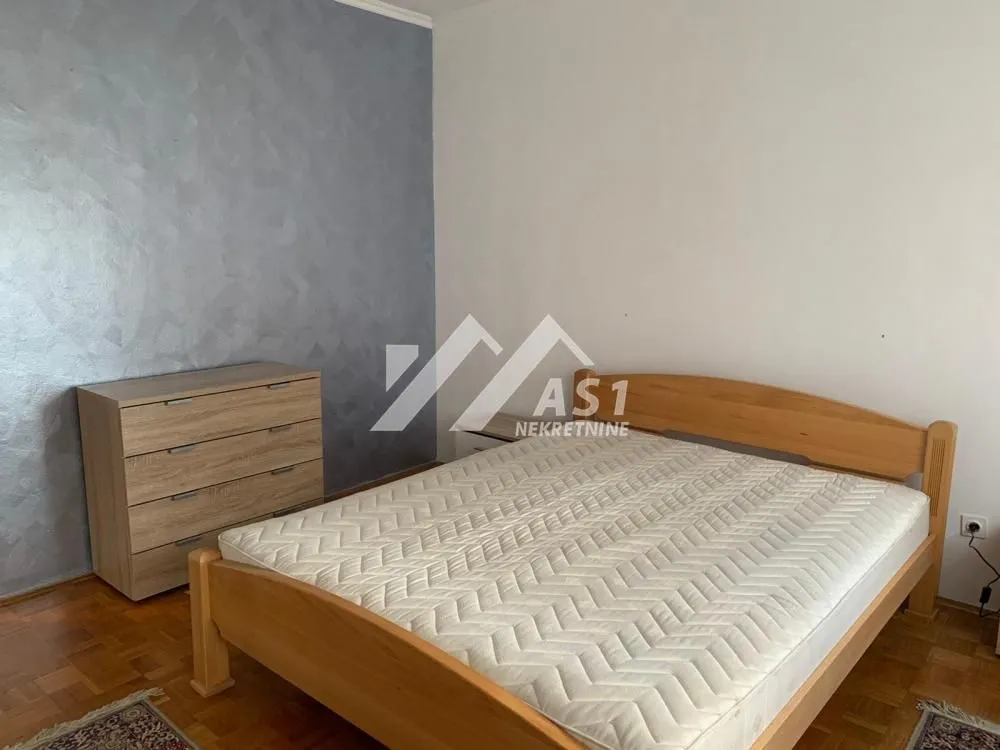 Izdavanje, dvosoban stan, 54m², Sajam, Novi Sad Sve Podlokacije