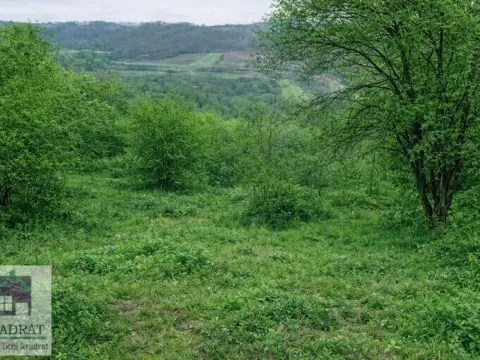 Zemljište in Mala Moštanica