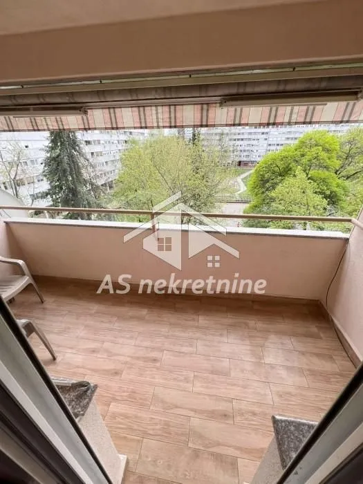 Rent, four bedroom apartment, 75m², Novi Beograd Blok 38, Novi Beograd Sve Podlokacije