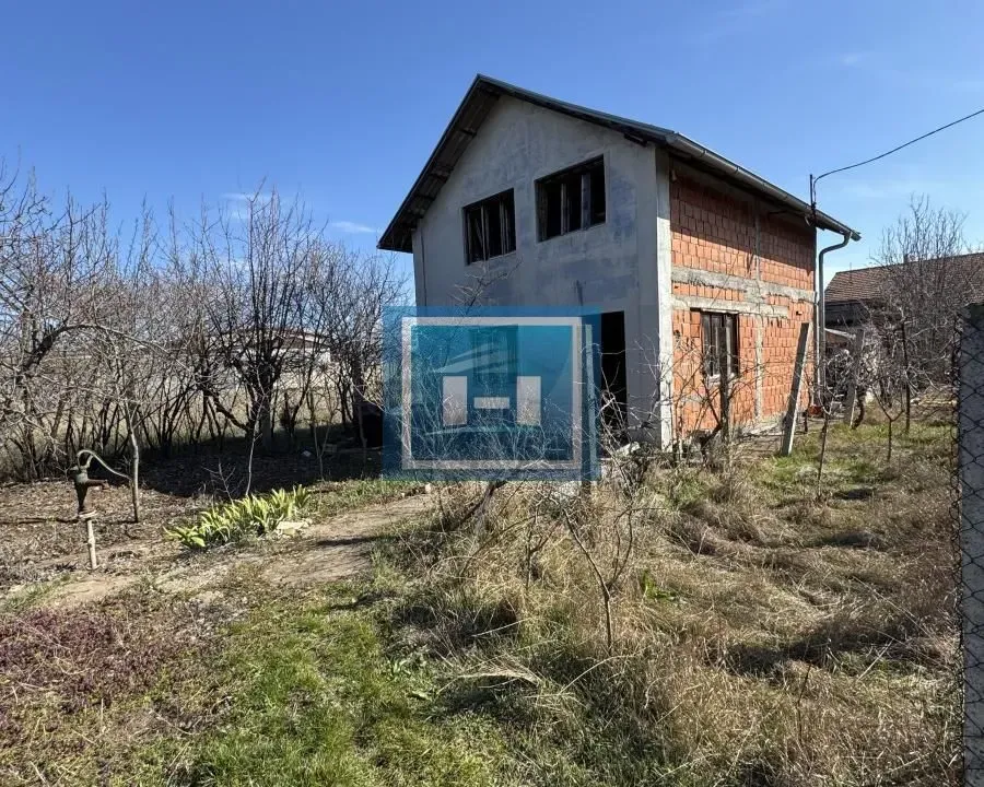 Prodaja, kuća, 74m², Rasputnica, Ćuprija
