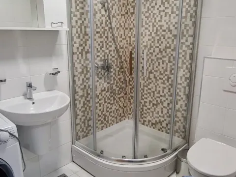 Izdavanje, stan, 68m², City Kvart, Podgorica - image 2