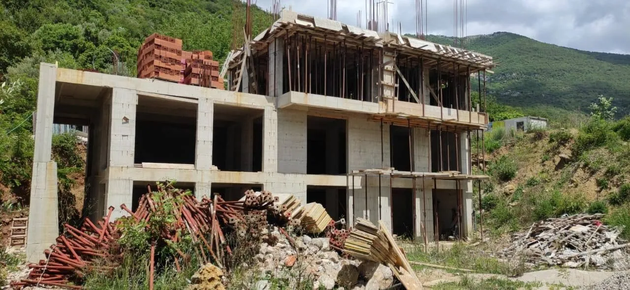 Prodaja, dvosoban stan, 70m², Centar, Tivat