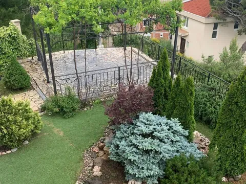 Prodaja, kuća, 243m², Šušanj, Bar - image 10