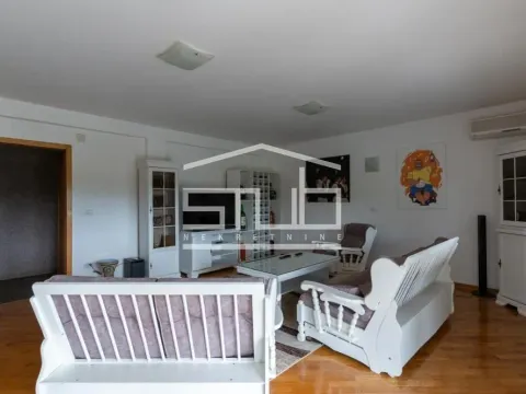 Sale, house, 500m², Rakovica, Beograd - image 7