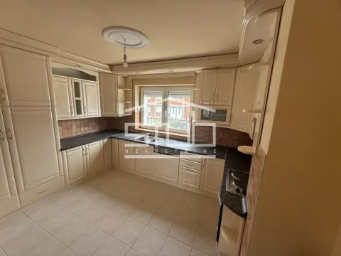Sale, four bedroom apartment, 115m², Jajinci, Voždovac Sve Podlokacije - image 6