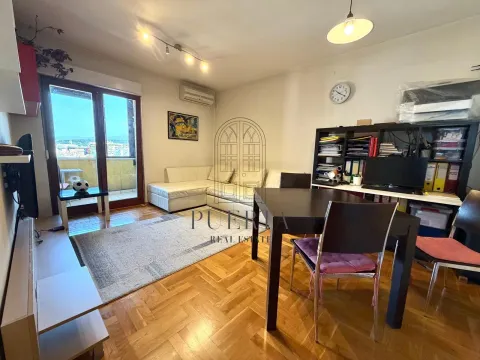 Prodaja, jednosoban stan, 47m², Stari Aerodrom, Podgorica - image 11