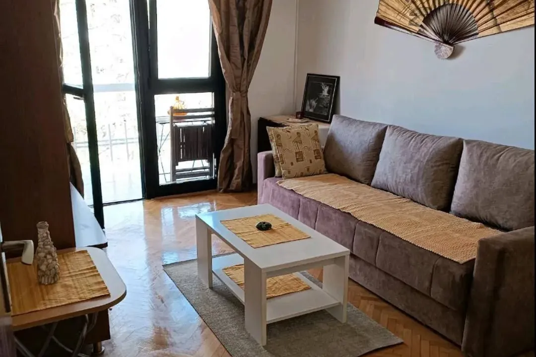 Izdavanje, garsonjera, 30m², Centar, Bar