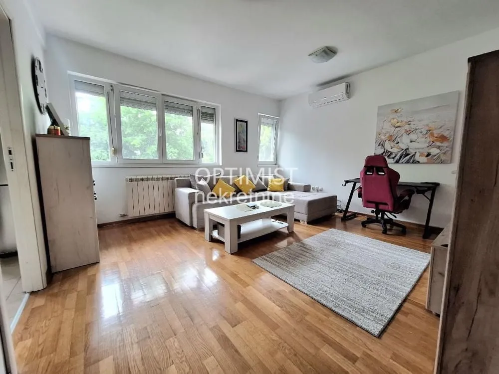 Rent, two bedroom apartment, 51m², Voždovac Sve Podlokacije, Beograd
