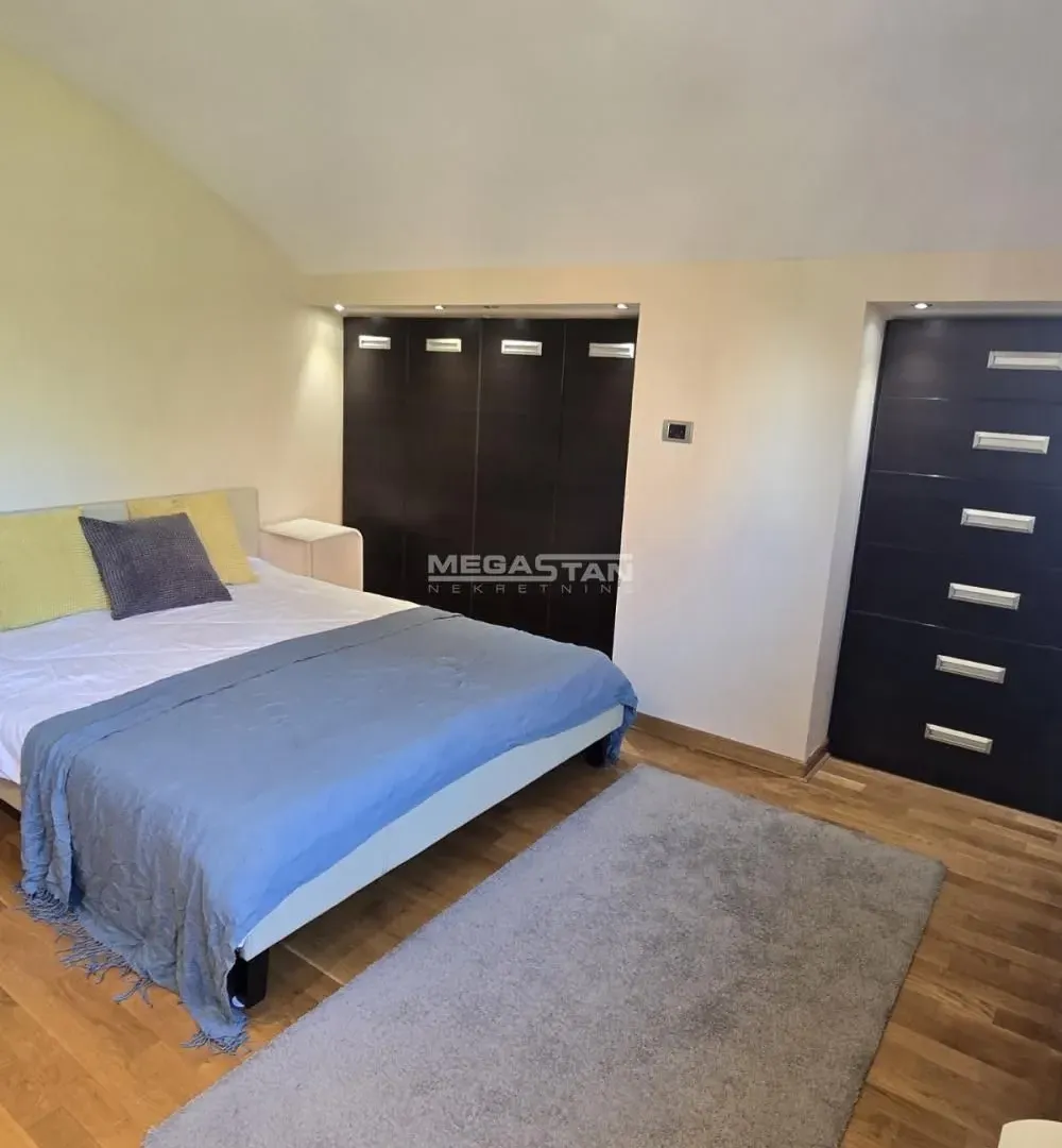Prodaja, stan, 160m², Vračar Sve Podlokacije, Beograd