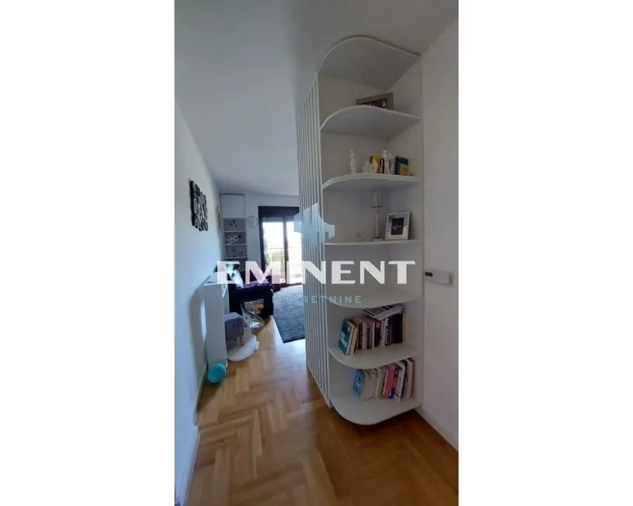 Izdavanje, stan, 56m², Čukarica, Beograd