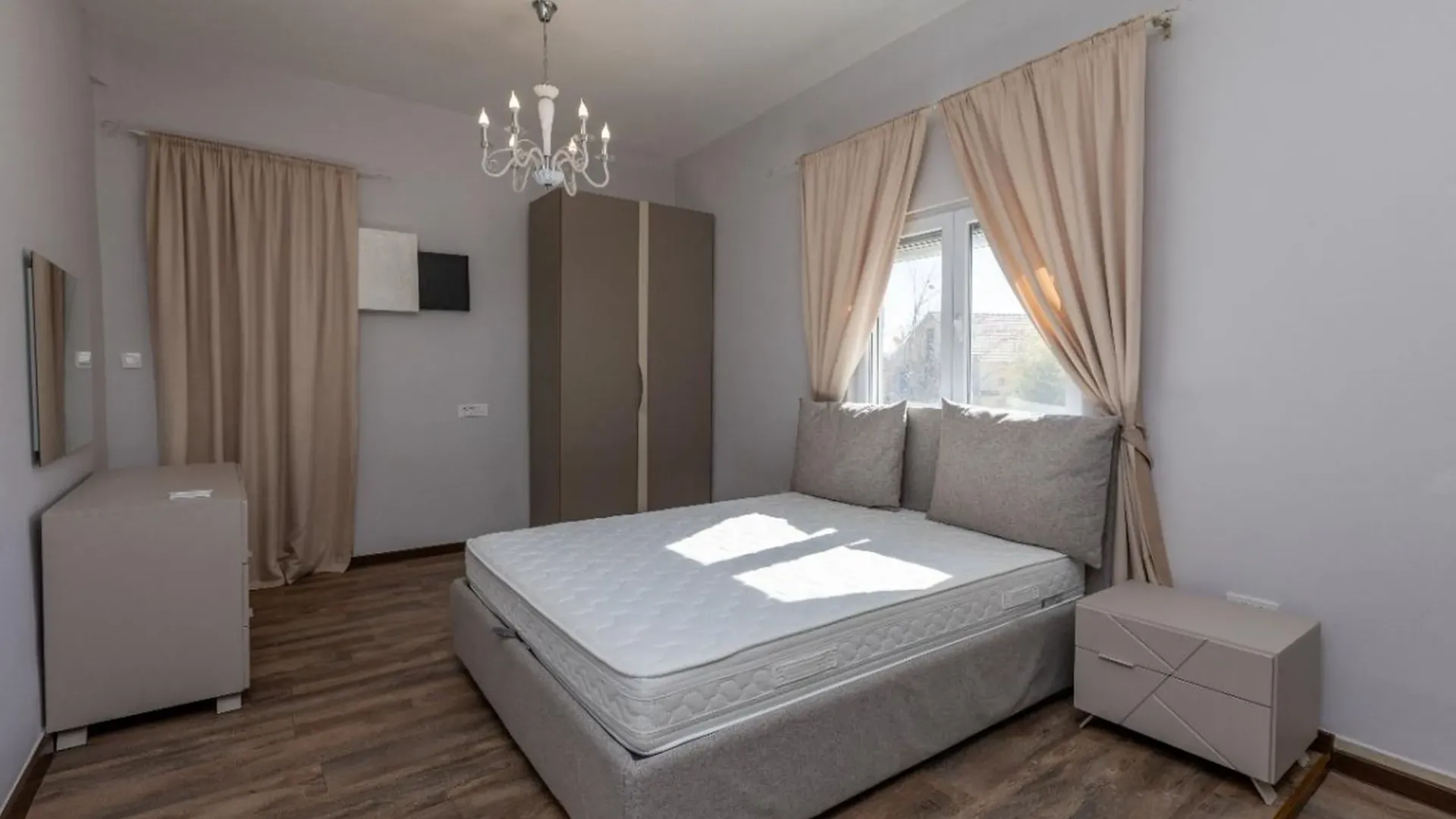 Prodaja, kuća, 234m², Tivat, Crna Gora