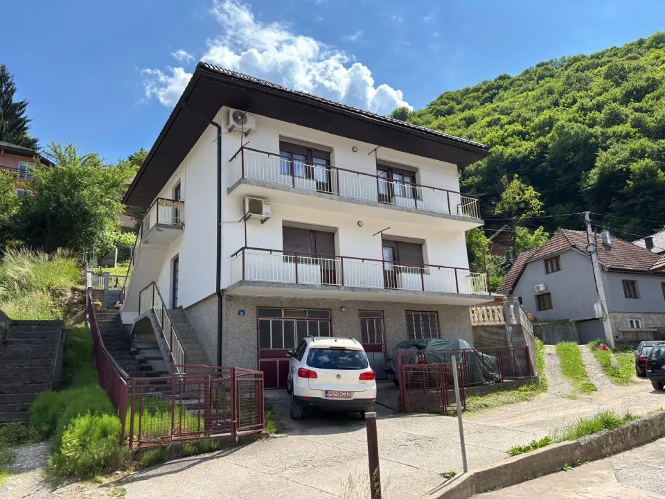 Sale, house, 277m², Lješnica, Bijelo Polje