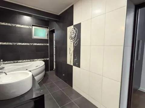 Prodaja, poslovni prostor, 103m², Cvetni Trg, Vračar Sve Podlokacije - image 16