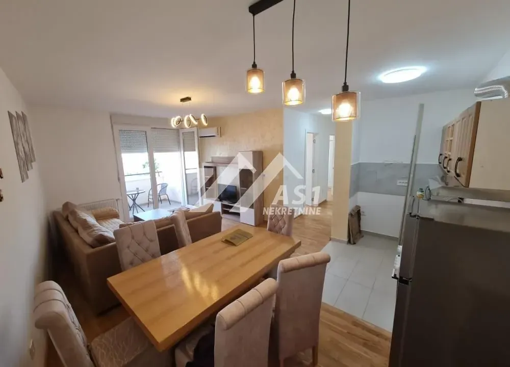 Izdavanje, trosoban stan, 65m², Podbara, Novi Sad Sve Podlokacije