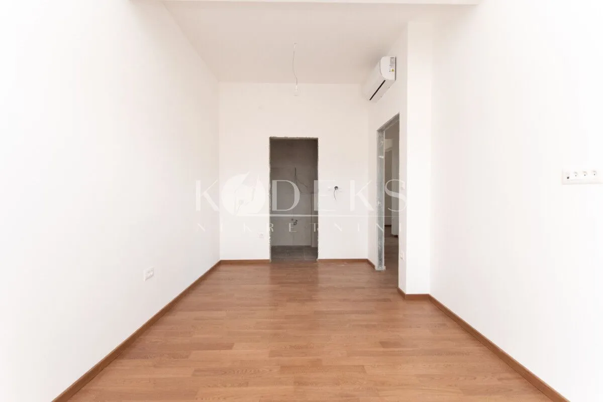 Sale, four bedroom apartment, 220m², Vezirov Most, Podgorica