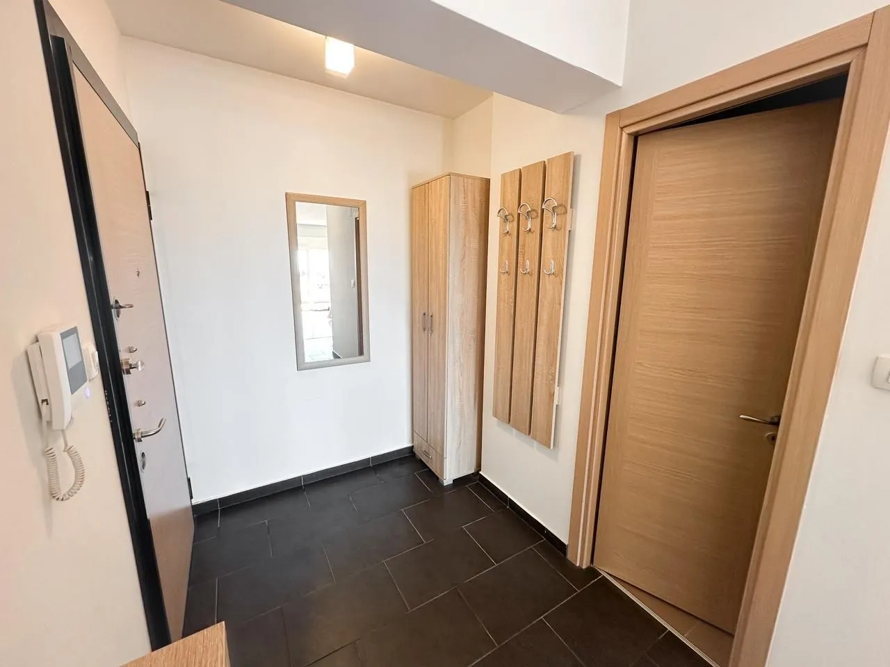 Rent, one bedroom apartment, 80m², Centar, Budva