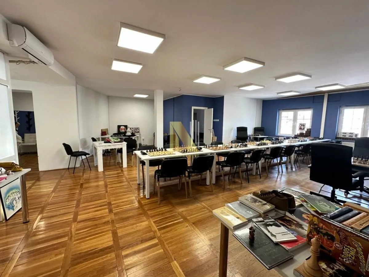 Rent, office space, 182m², Centar, Novi Sad
