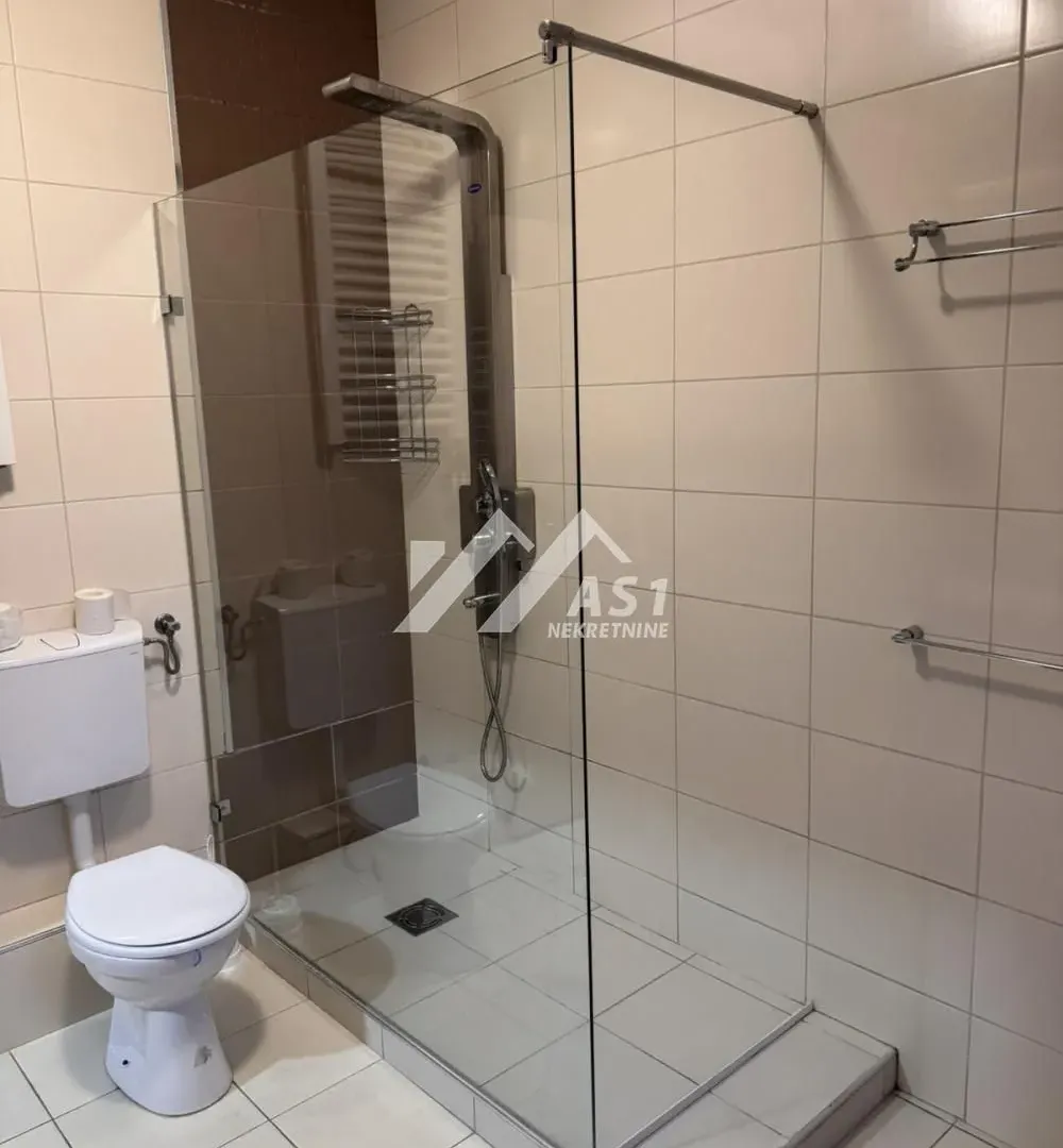 Izdavanje, četvorosoban stan, 92m², Telep, Novi Sad Sve Podlokacije