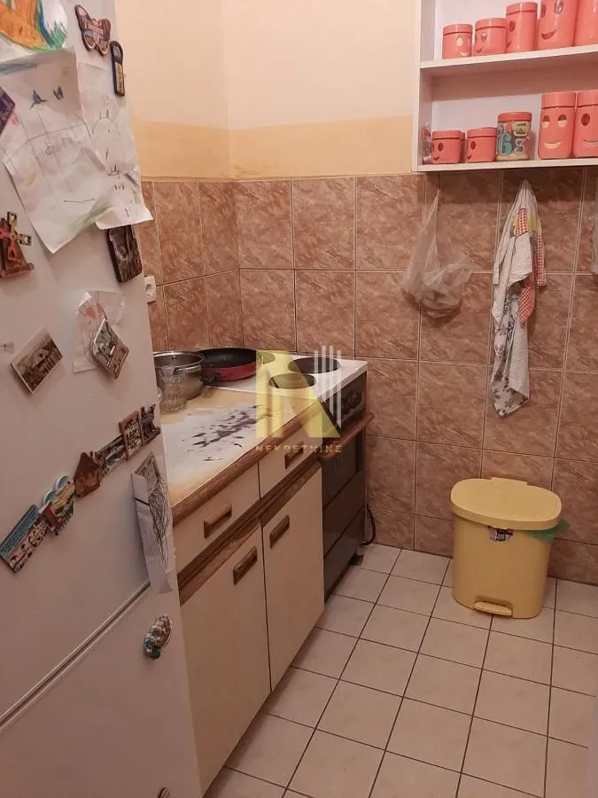 Prodaja, trosoban stan, 81m², Petrovaradin, Novi Sad