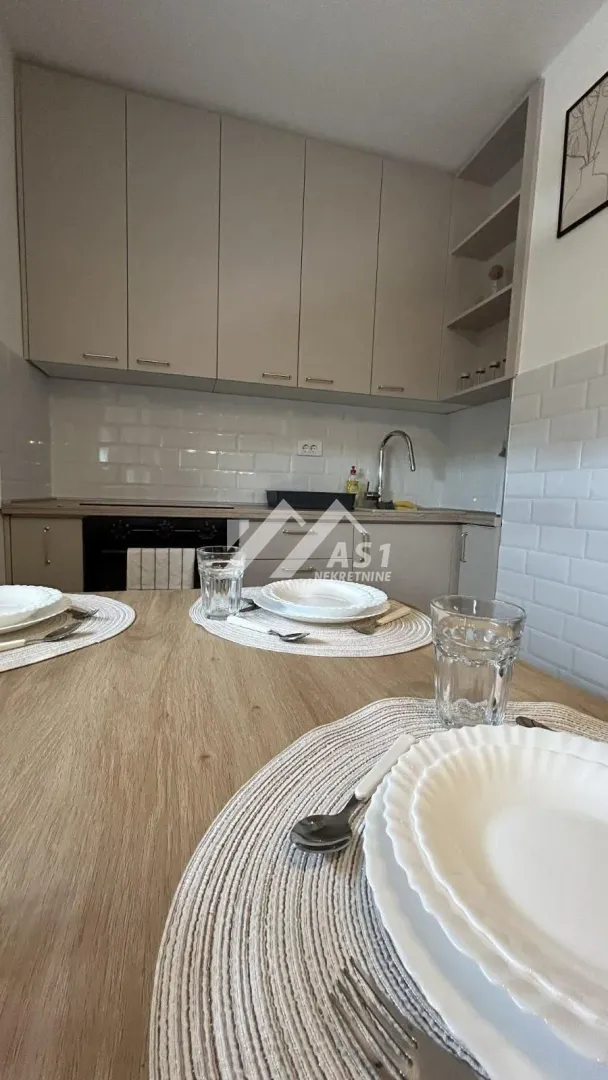 Izdavanje, jednosoban stan, 35m², Liman 2, Novi Sad Sve Podlokacije