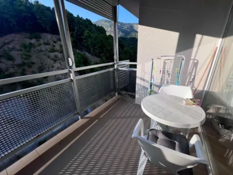 Izdavanje, dvosoban stan, 77m², Dubovica, Budva - image 7