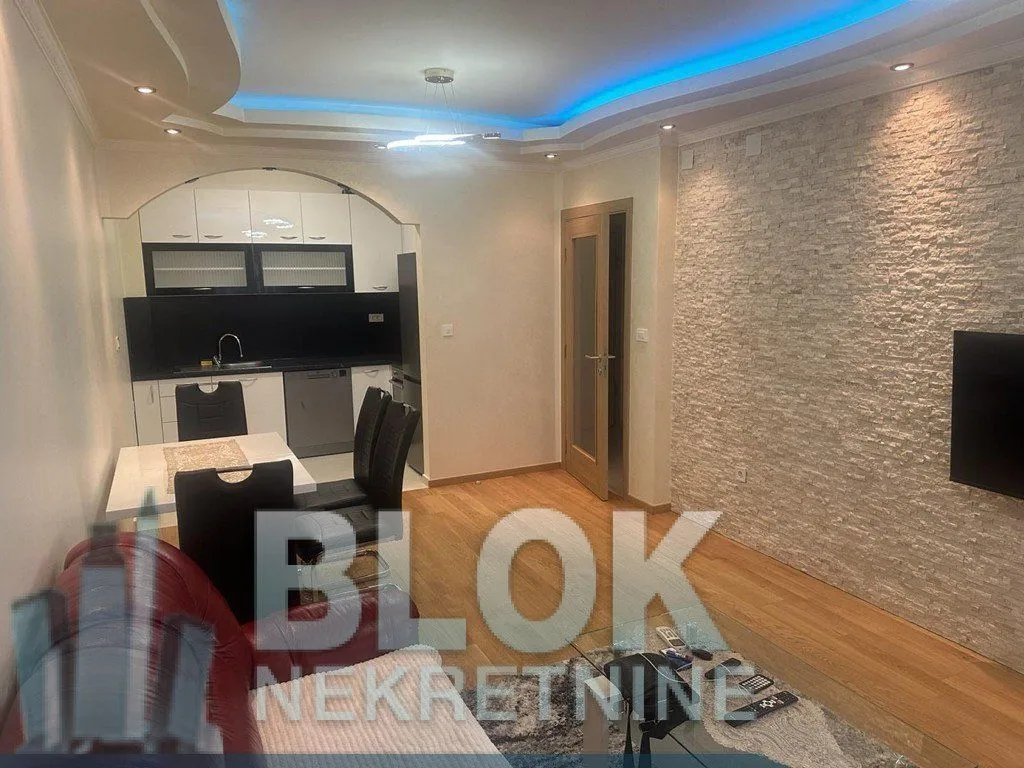 Izdavanje, jednosoban stan, 50m², City Kvart, Podgorica