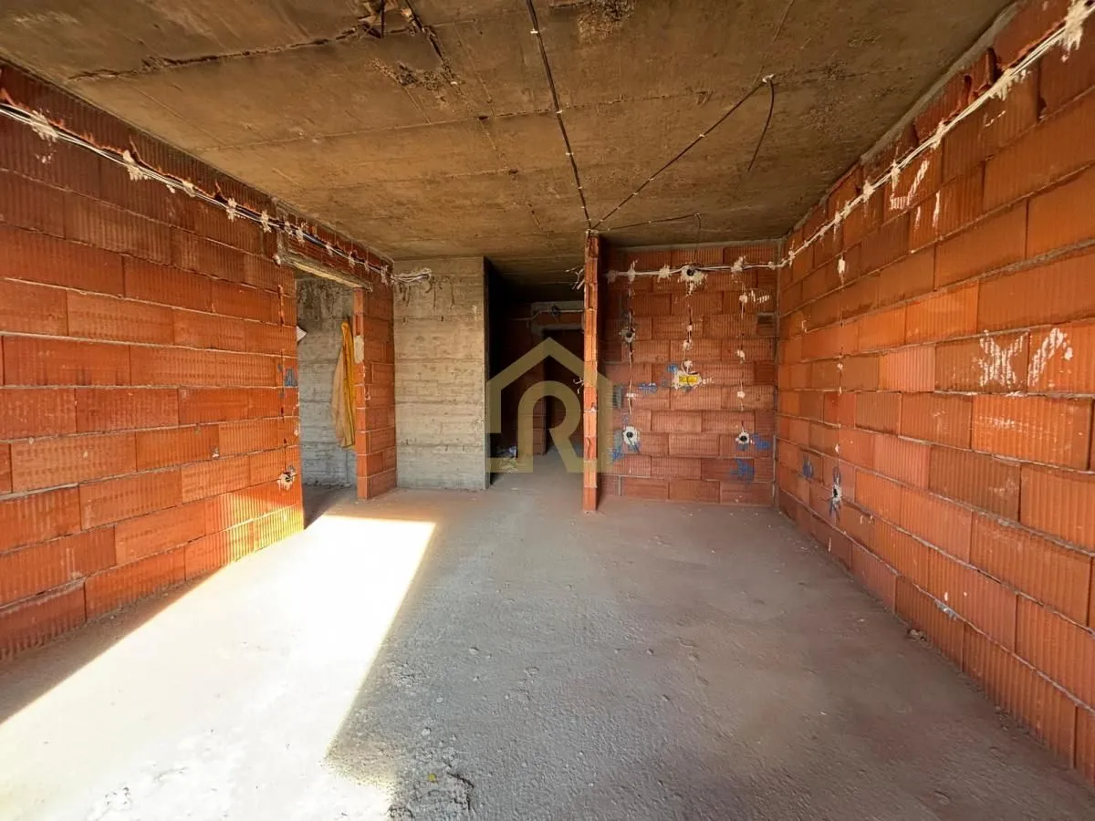 Prodaja, dvosoban stan, 53m², Voždovac Sve Podlokacije, Beograd