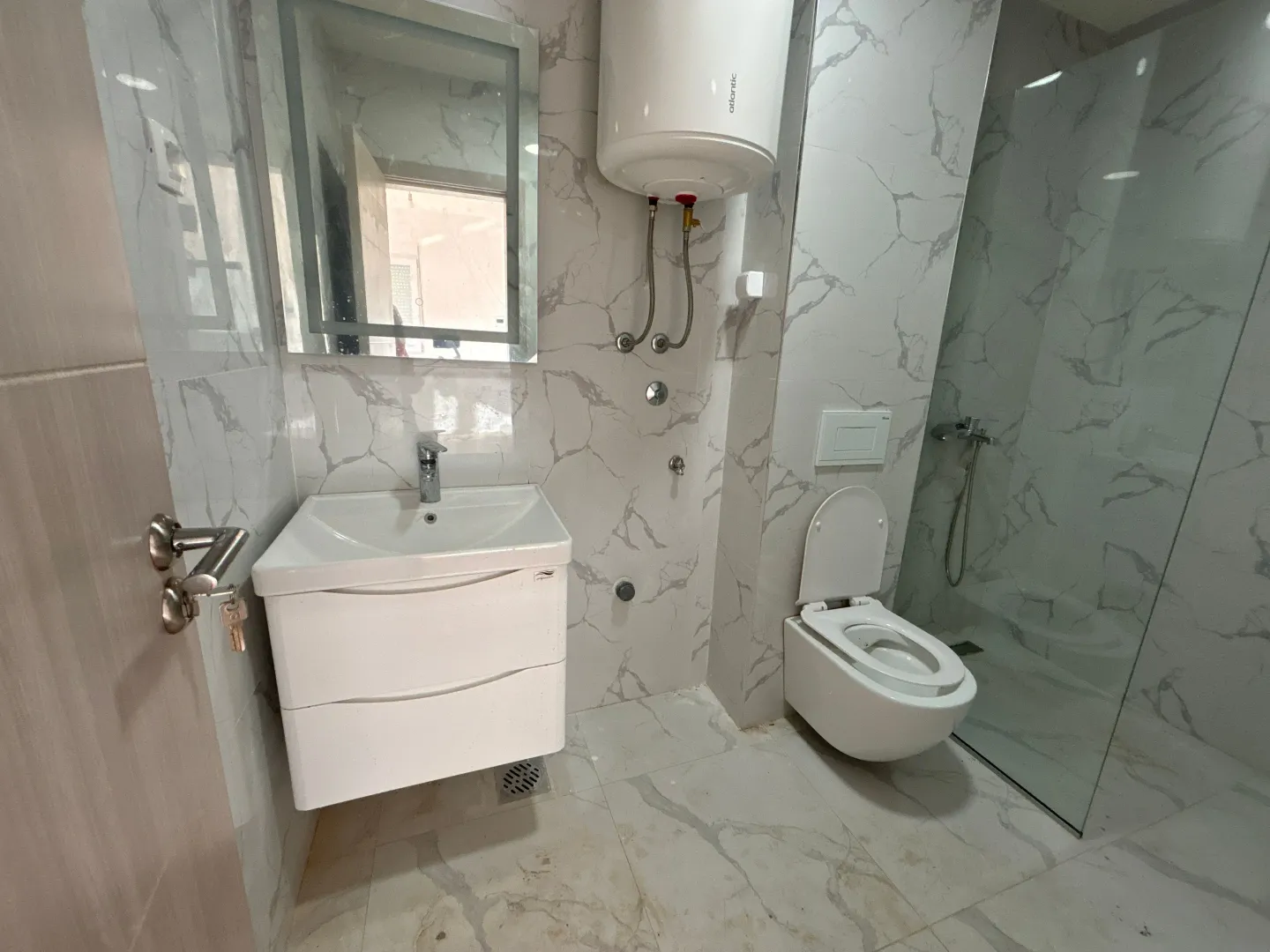 Prodaja, jednosoban stan, 43m², Podkošljun, Budva