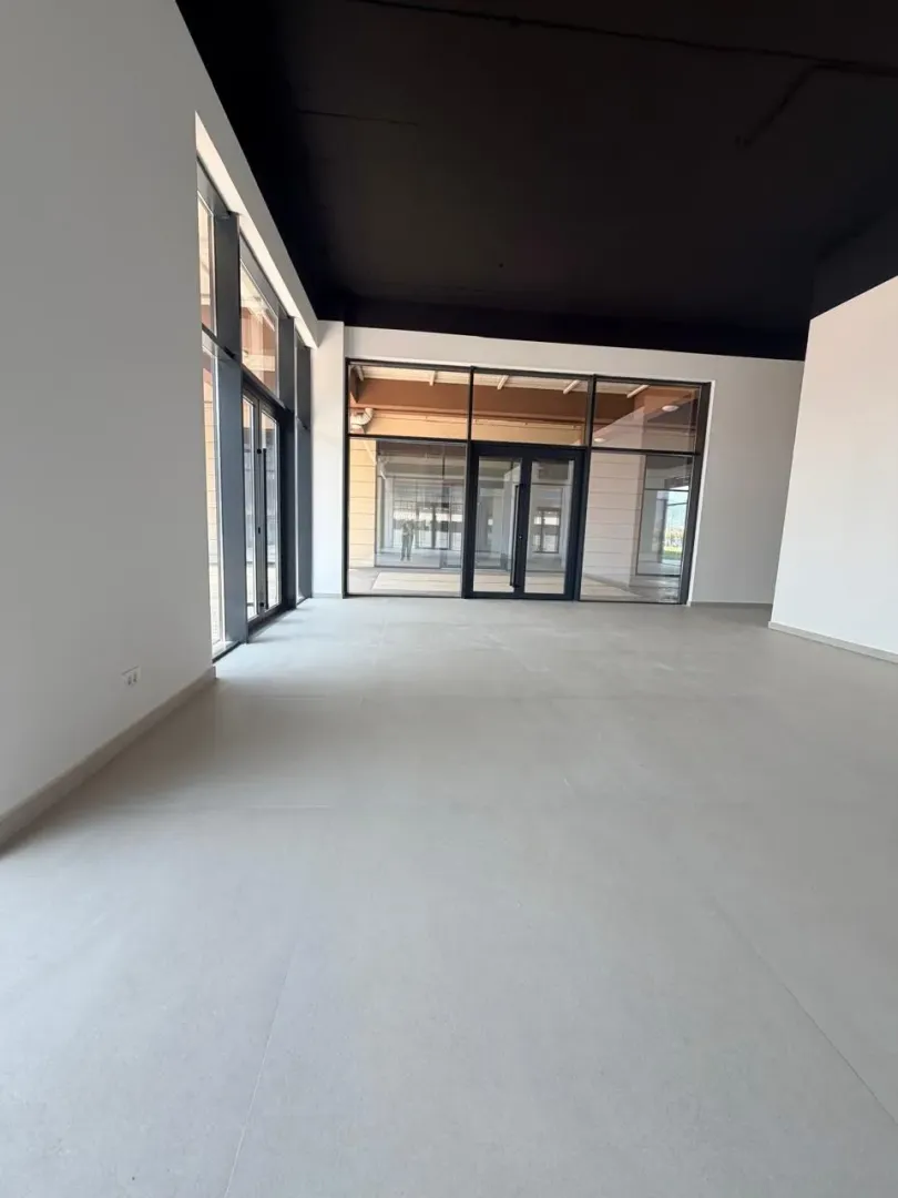 Rent, office space, 100m², City Kvart, Podgorica