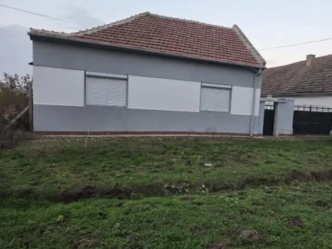 Prodaja, kuća, 120m², Novi Bečej, Zrenjanin - image 11