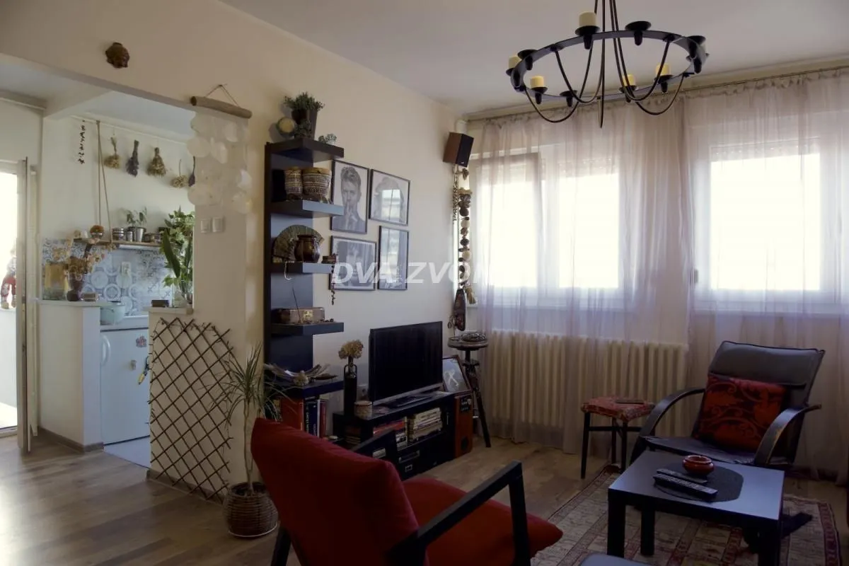Prodaja, dvosoban stan, 55m², Bulevar Oslobodjenja, Novi Sad Sve Podlokacije