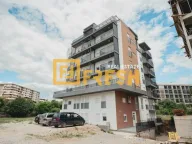 Prodaja, trosoban stan, 131m², City Kvart, Podgorica - image 3