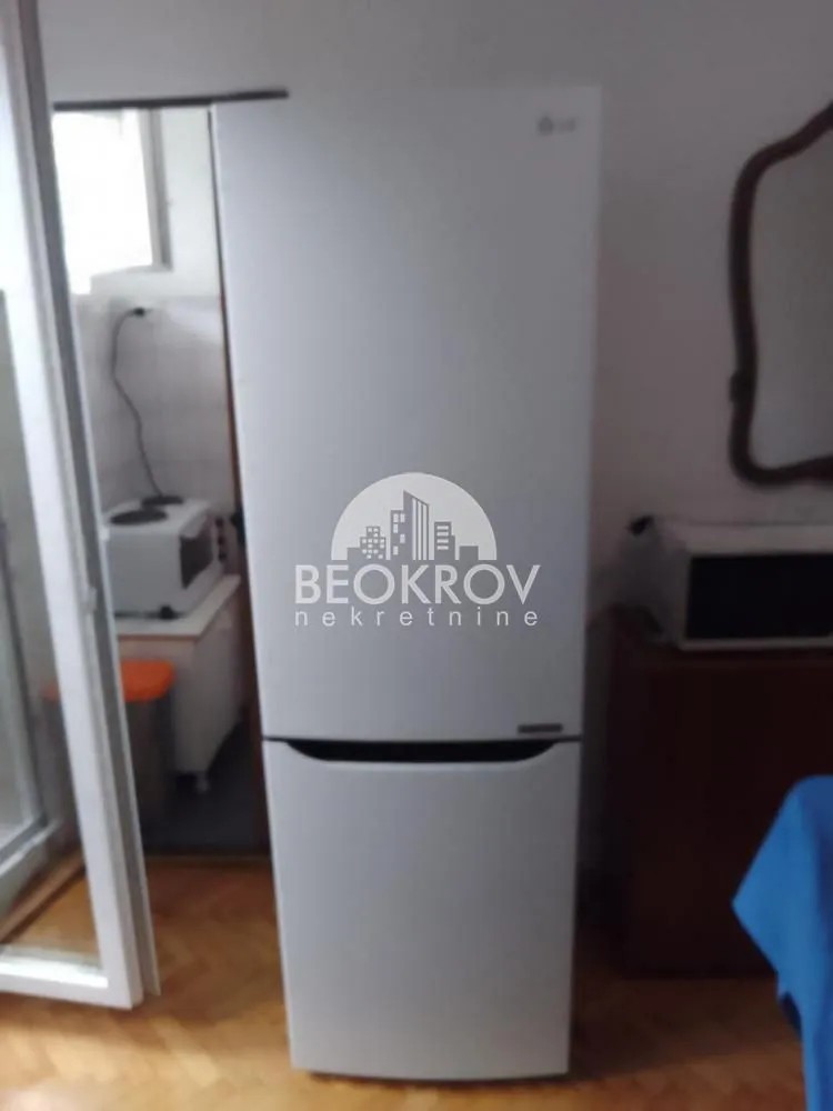Izdavanje, jednosoban stan, 42m², Savski Venac, Beograd