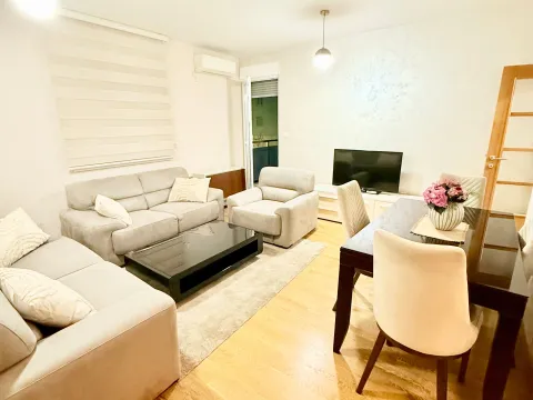 Rent, three bedroom apartment, 48m², Dalmatinska ulica, Podgorica - image 4