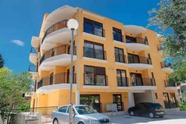 Sale, three bedroom apartment, 152m², Petrovac, Budva