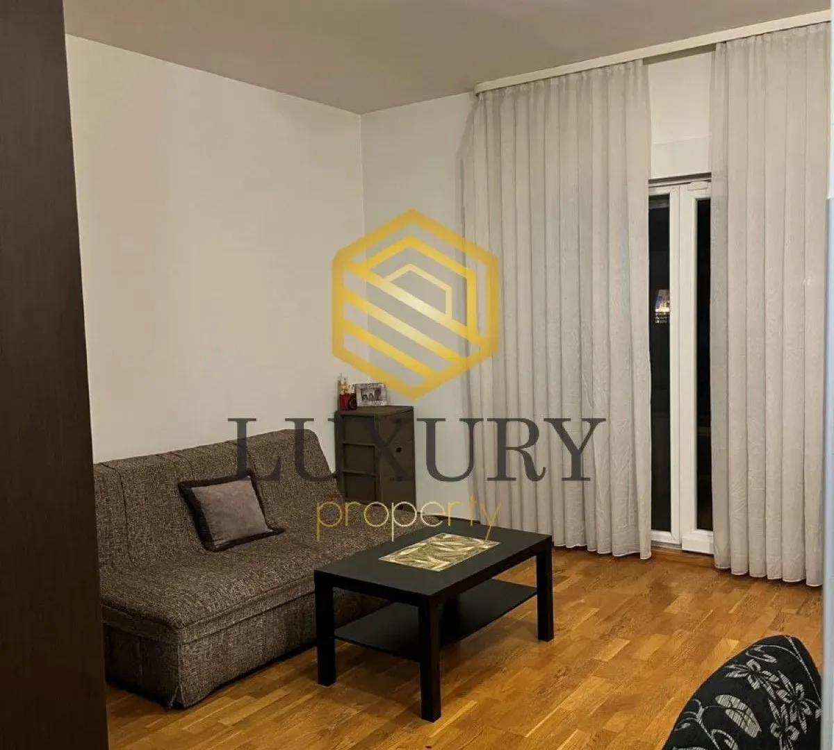 Rent, studio apartment, 30m², City Kvart, Podgorica