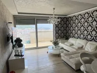 Izdavanje, trosoban stan, 125m², Budva, Crna Gora - image 1