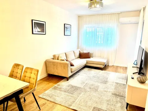 Rent, one bedroom apartment, 48m², City Kvart, Podgorica - image 2