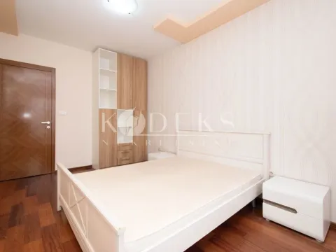 Izdavanje, dvosoban stan, 74m², Centar, Podgorica - image 6
