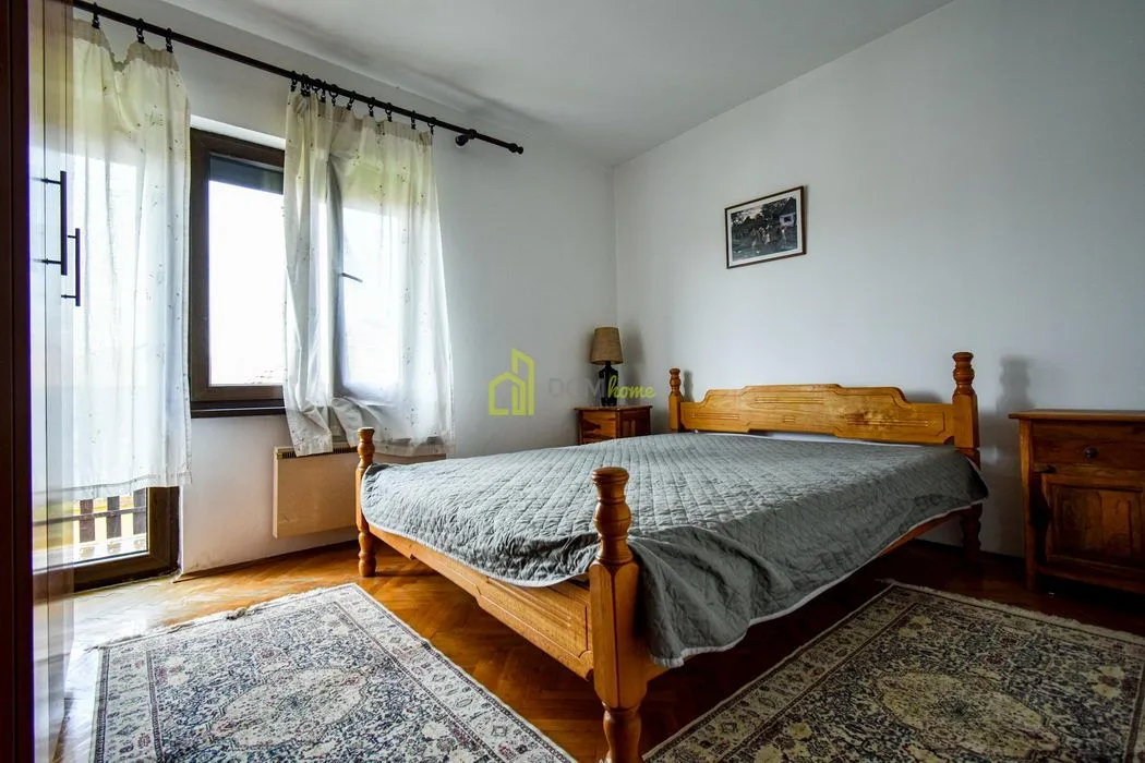 Sale, house, 370m², Tološi, Podgorica