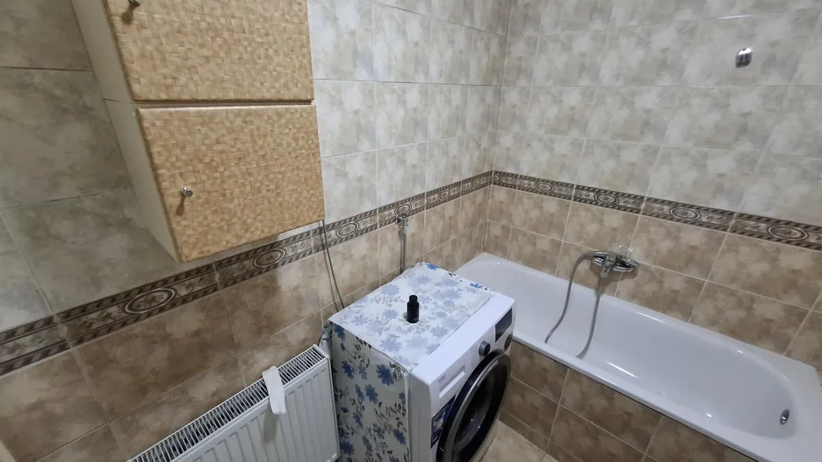 Izdavanje, jednosoban stan, 42m², Socijalno, Novi Sad Sve Podlokacije