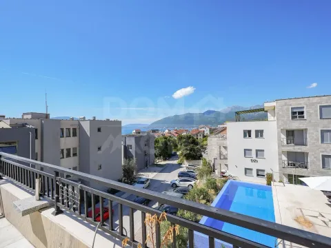 Rent, three bedroom apartment, 119m², Tivat, Crna Gora - image 4