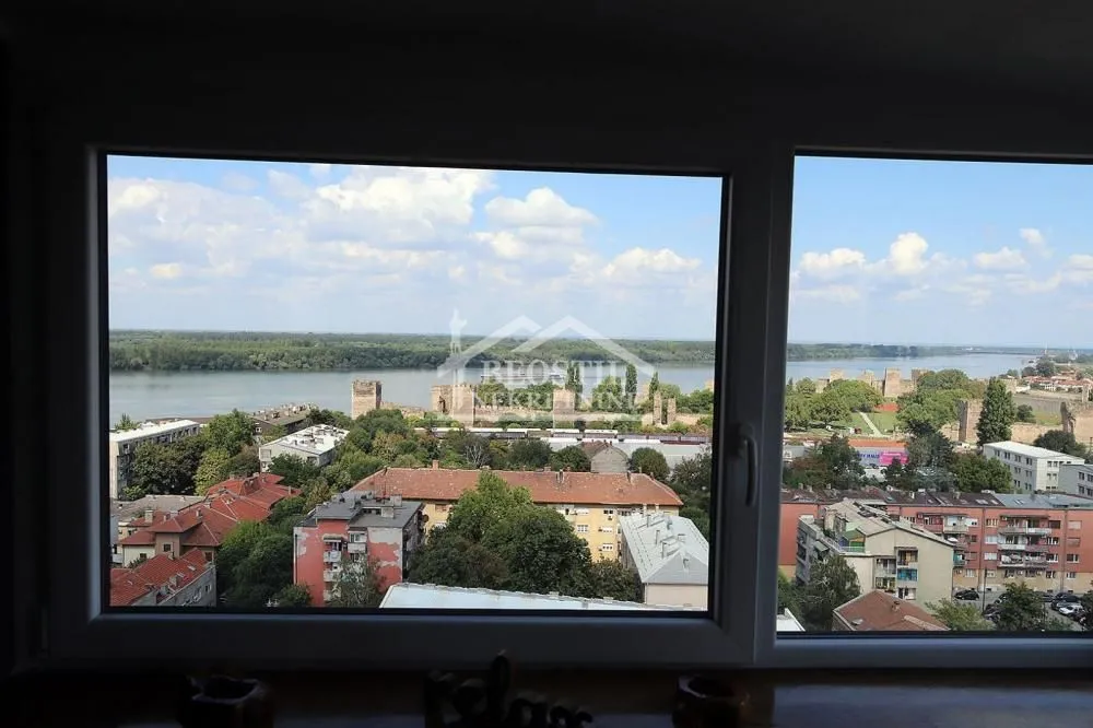 Prodaja, dvosoban stan, 52m², Centar, Smederevo
