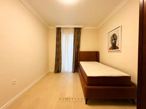 Izdavanje, trosoban stan, 95m², Momišići, Podgorica - image 12