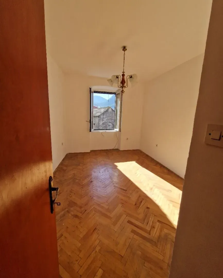 Sale, two bedroom apartment, 78m², Stari Grad Kotor, Kotor