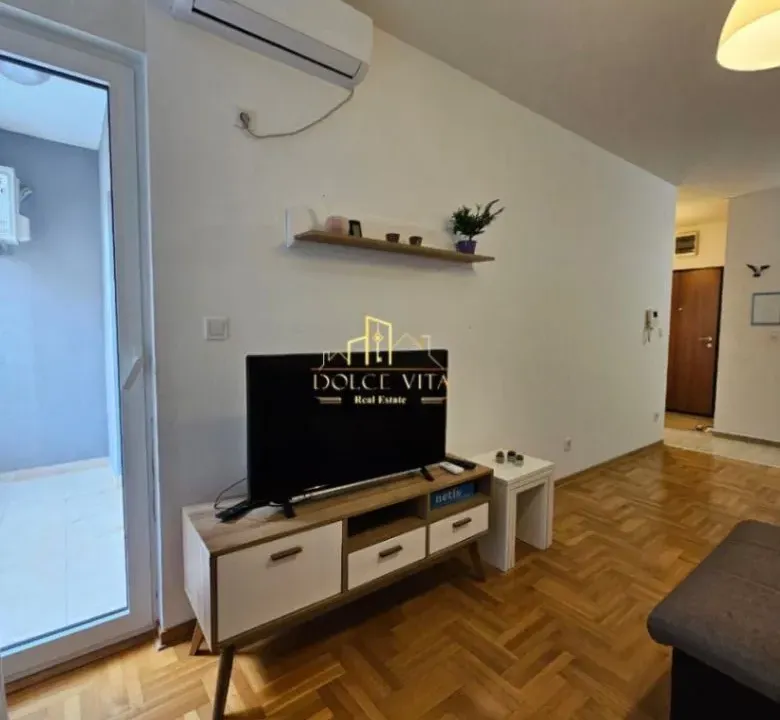 Prodaja, jednosoban stan, 44m², Golubovina, Budva